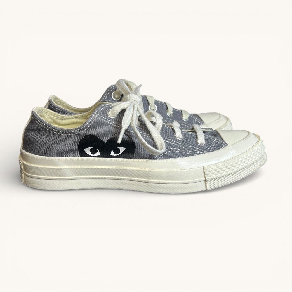 CDG Play Converse Low Womens 6 Gray Heart Sneakers Comme des Garcons